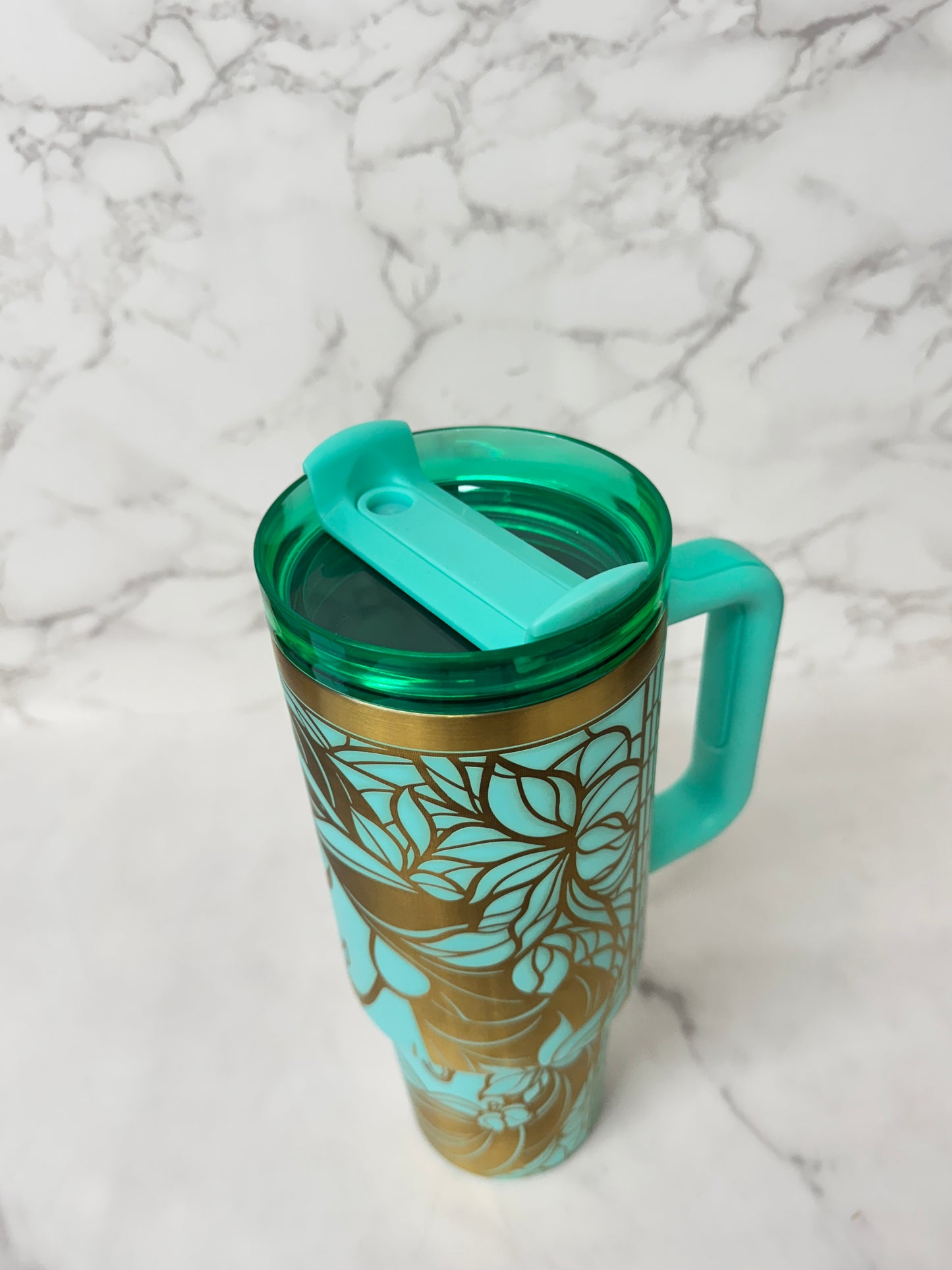 Jasmine-Inspired 40oz Tumbler – Royal Gaze Edition